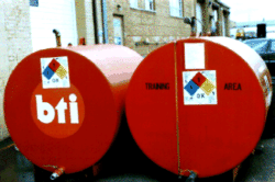 tank.gif (27156 bytes)